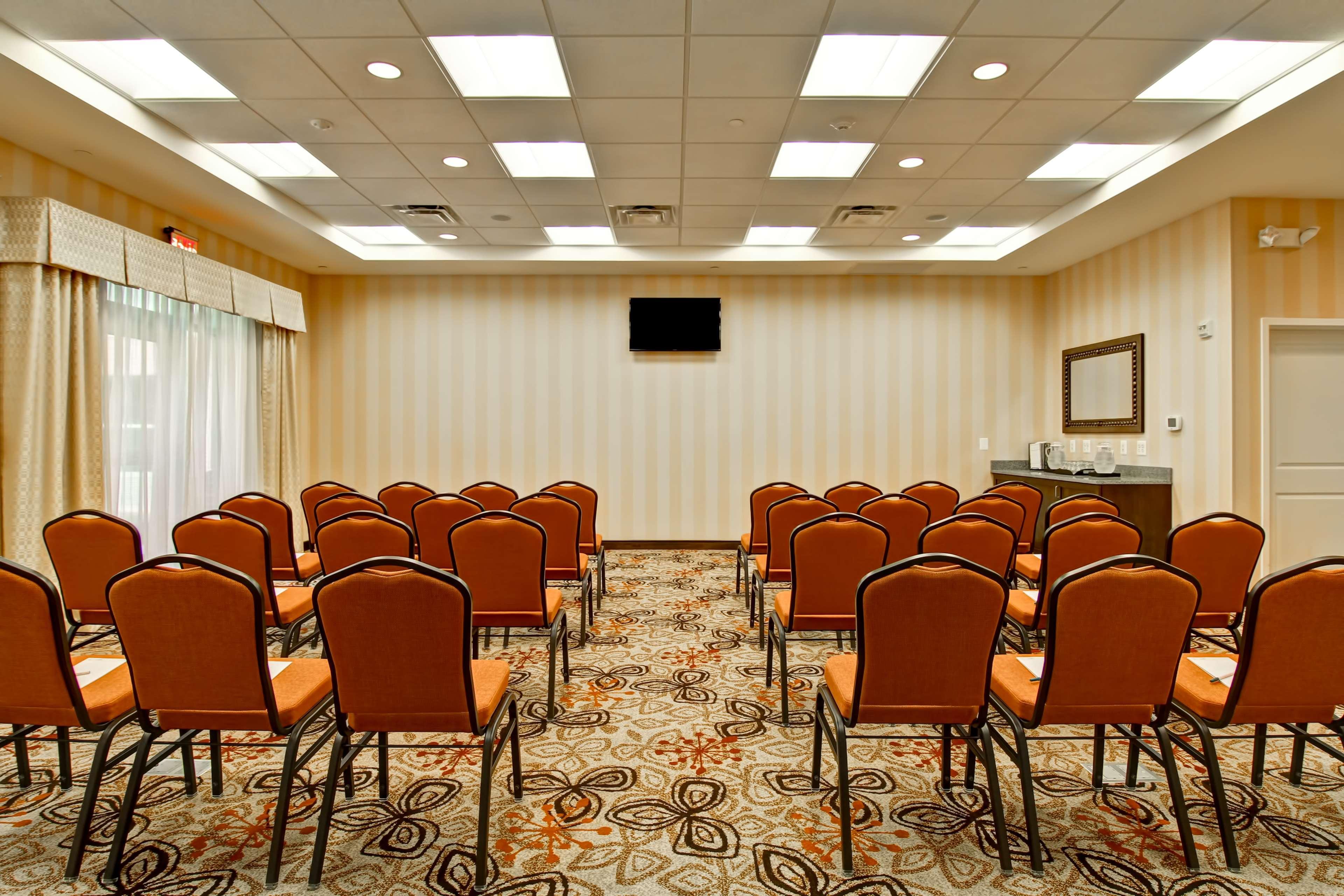 Homewood Suites By Hilton Woodbridge Extérieur photo