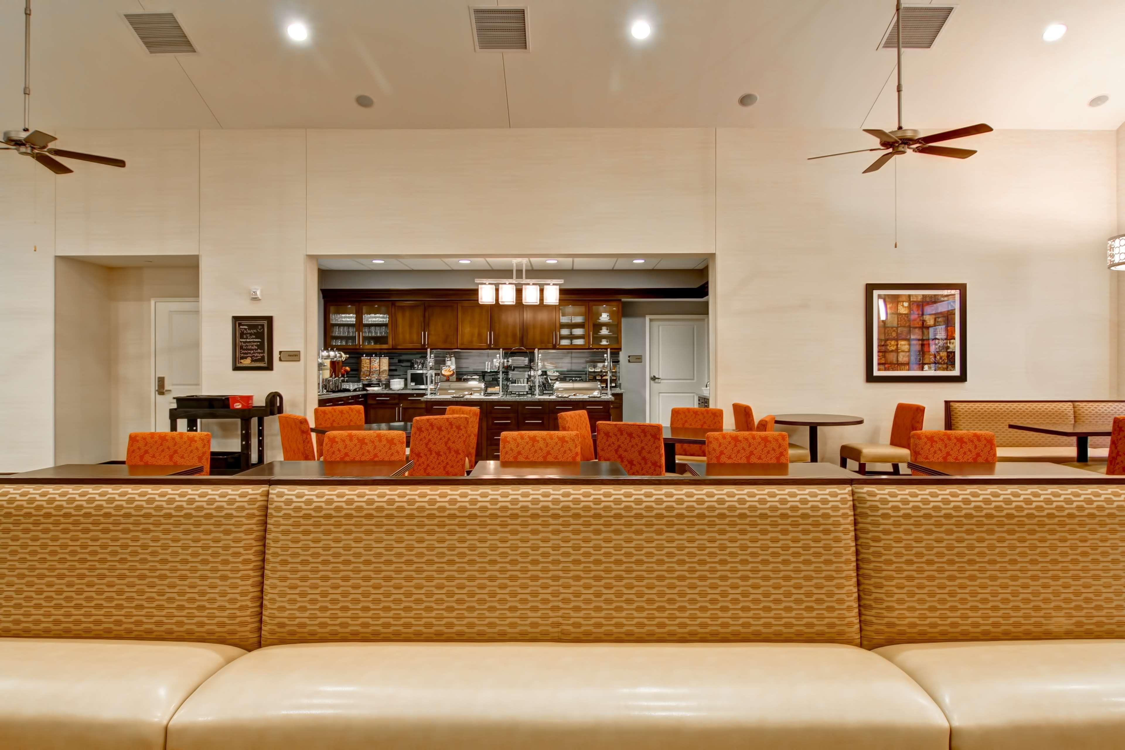 Homewood Suites By Hilton Woodbridge Extérieur photo