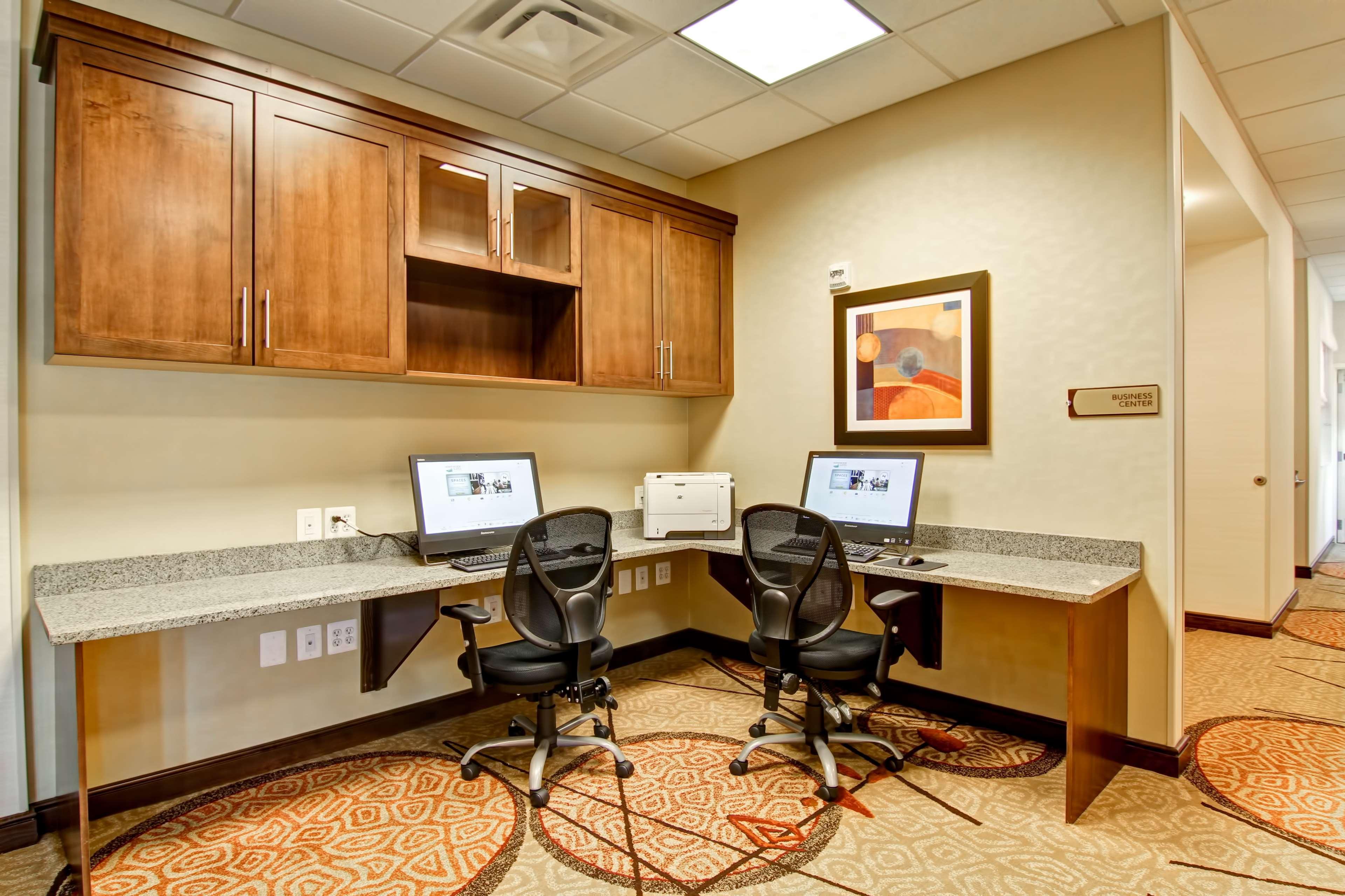 Homewood Suites By Hilton Woodbridge Extérieur photo