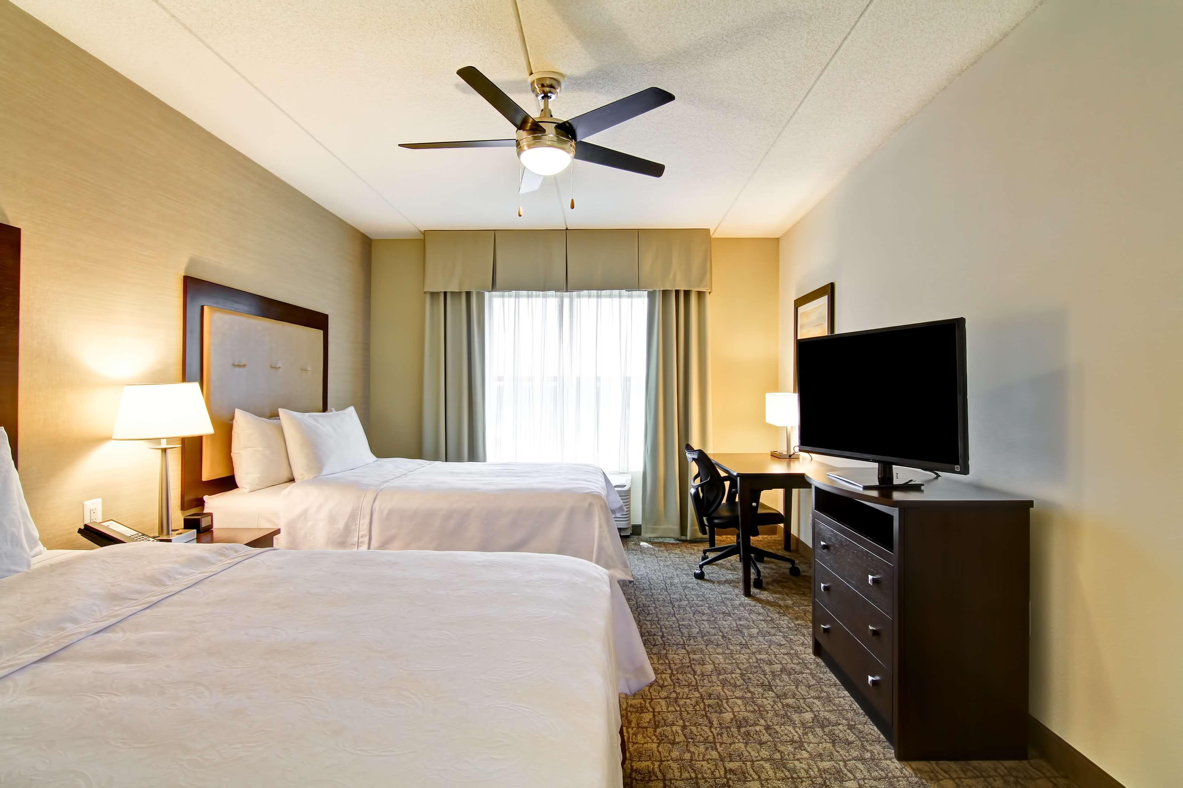 Homewood Suites By Hilton Woodbridge Extérieur photo
