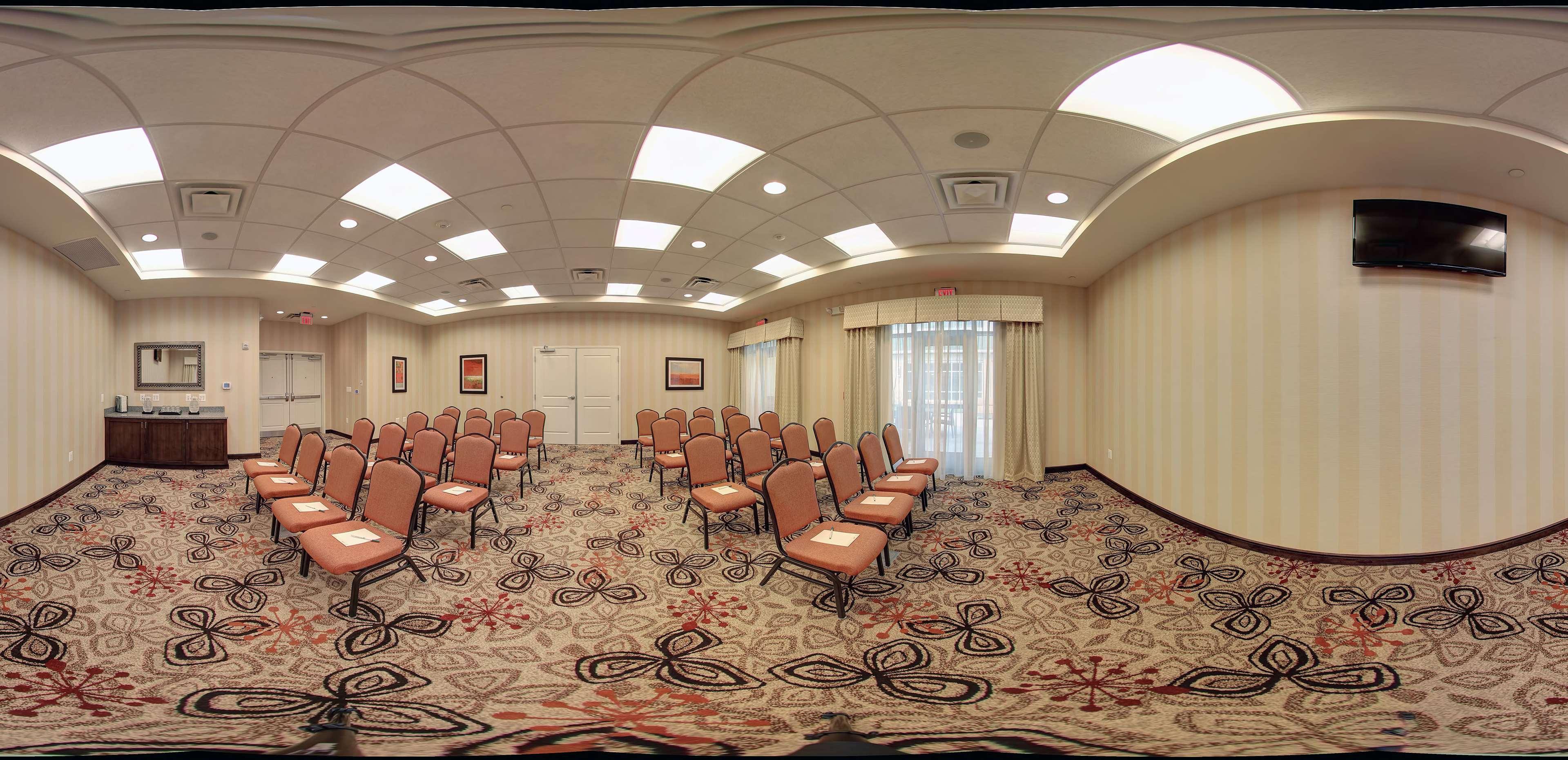 Homewood Suites By Hilton Woodbridge Extérieur photo