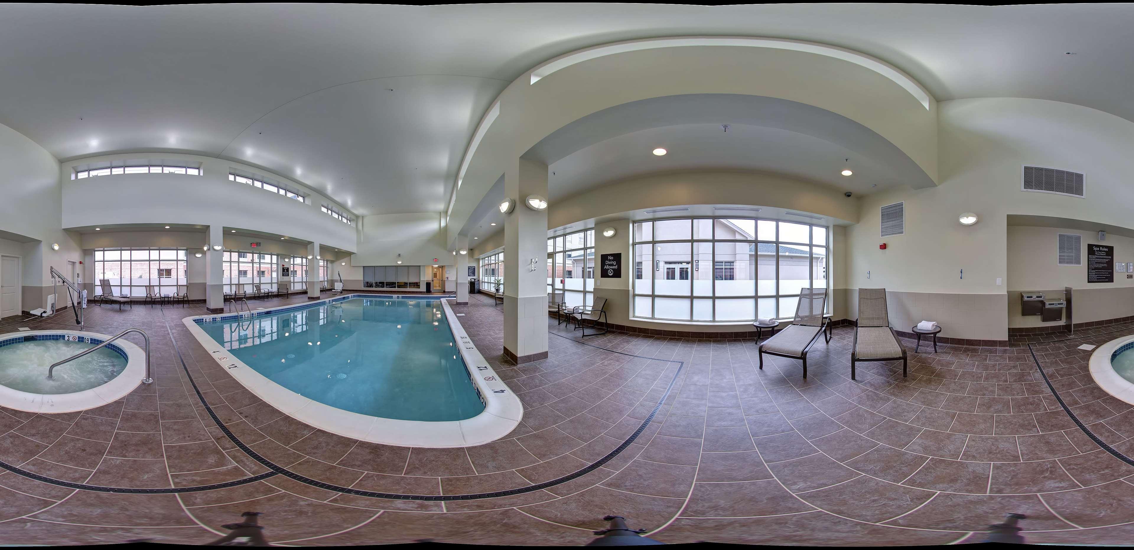 Homewood Suites By Hilton Woodbridge Extérieur photo